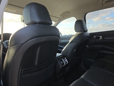 2023 Kia Sorento S