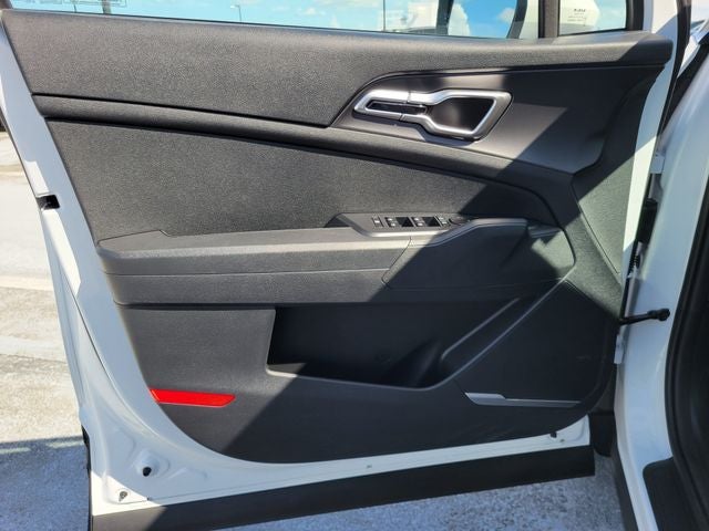 2027 Kia Sportage Hybrid LX
