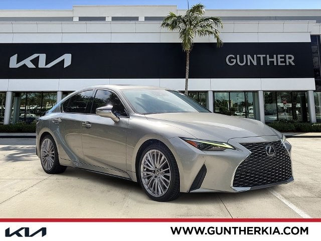2023 Lexus IS 300