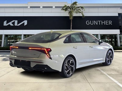2026 Kia K5 GT-Line
