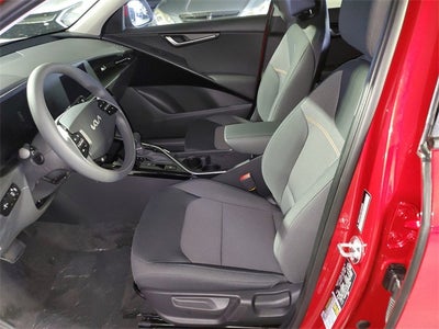 2025 Kia Niro LX
