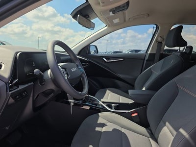 2025 Kia Niro LX
