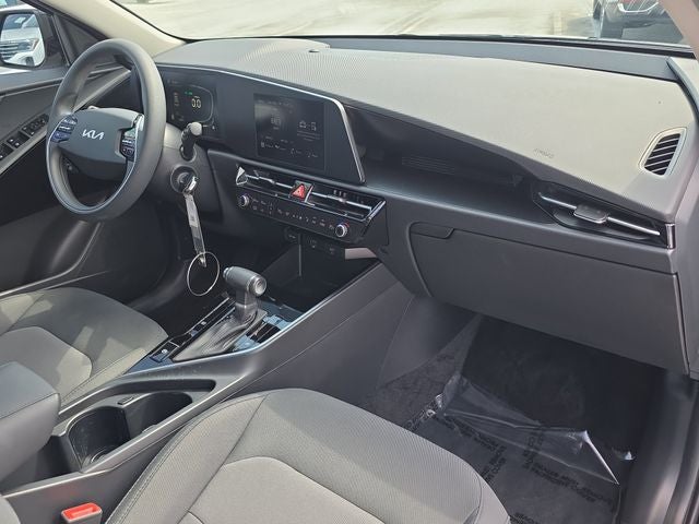 2025 Kia Niro LX