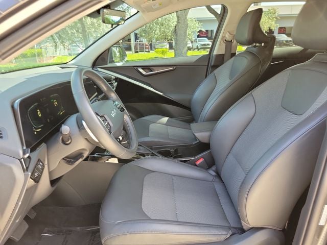 2023 Kia Niro EX