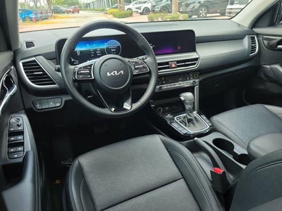 2025 Kia Seltos EX