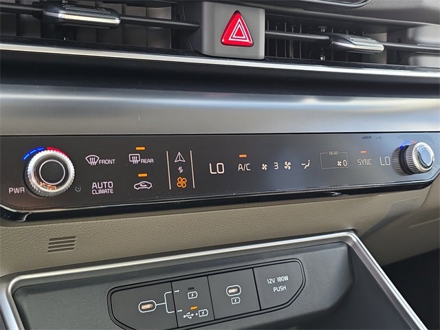 2025 Kia Carnival LXS