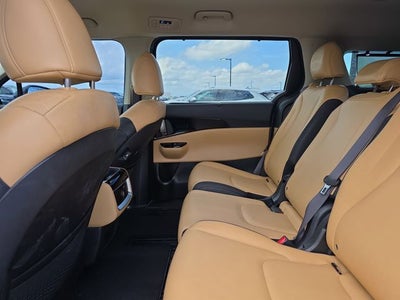 2024 Kia Carnival EX