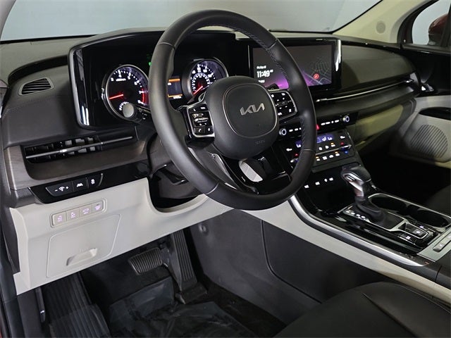 2024 Kia Carnival EX