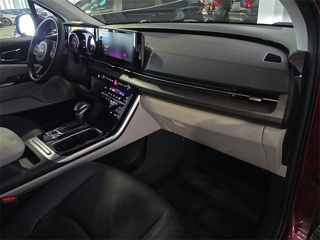 2024 Kia Carnival EX