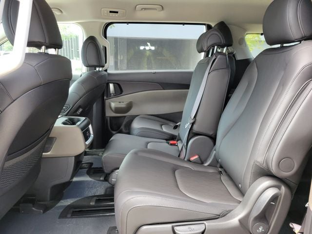 2027 Kia Carnival EX