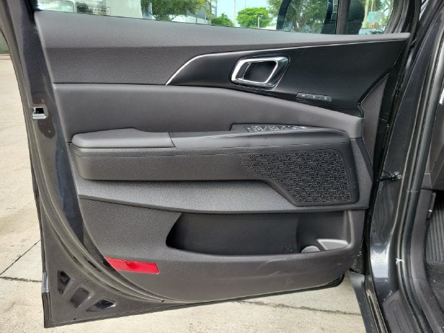 2027 Kia Carnival Hybrid EX