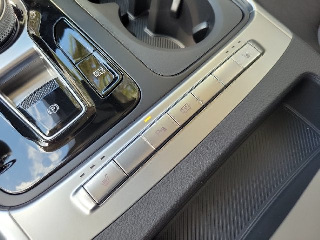 2027 Kia Carnival Hybrid EX