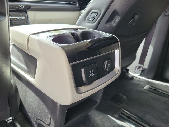2024 Kia Carnival SX