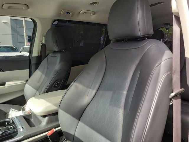 2024 Kia Carnival SX