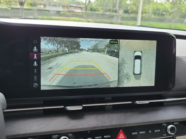 2024 Kia Carnival SX