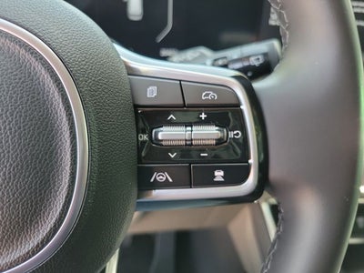 2025 Kia Carnival SX