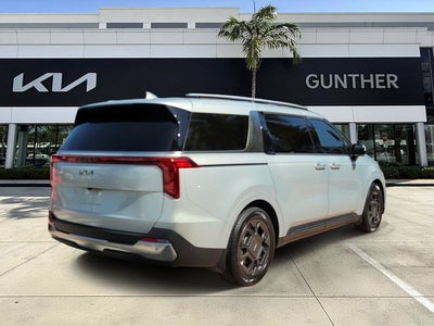 2025 Kia Carnival SX