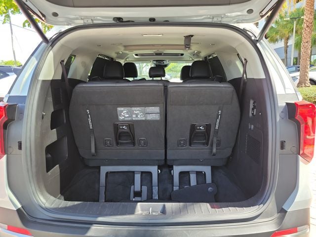 2025 Kia Carnival SX