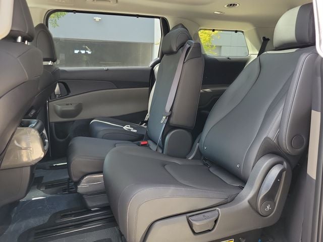 2027 Kia Carnival SX