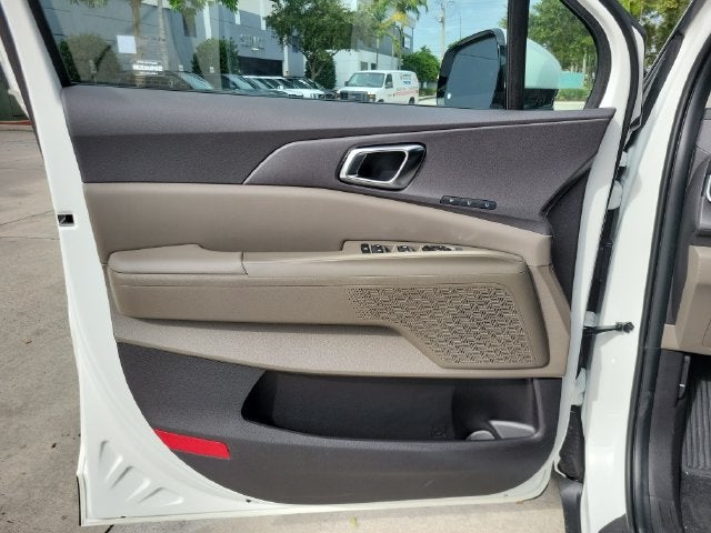 2027 Kia Carnival Hybrid SX
