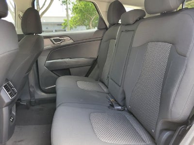 2027 Kia Sportage LX