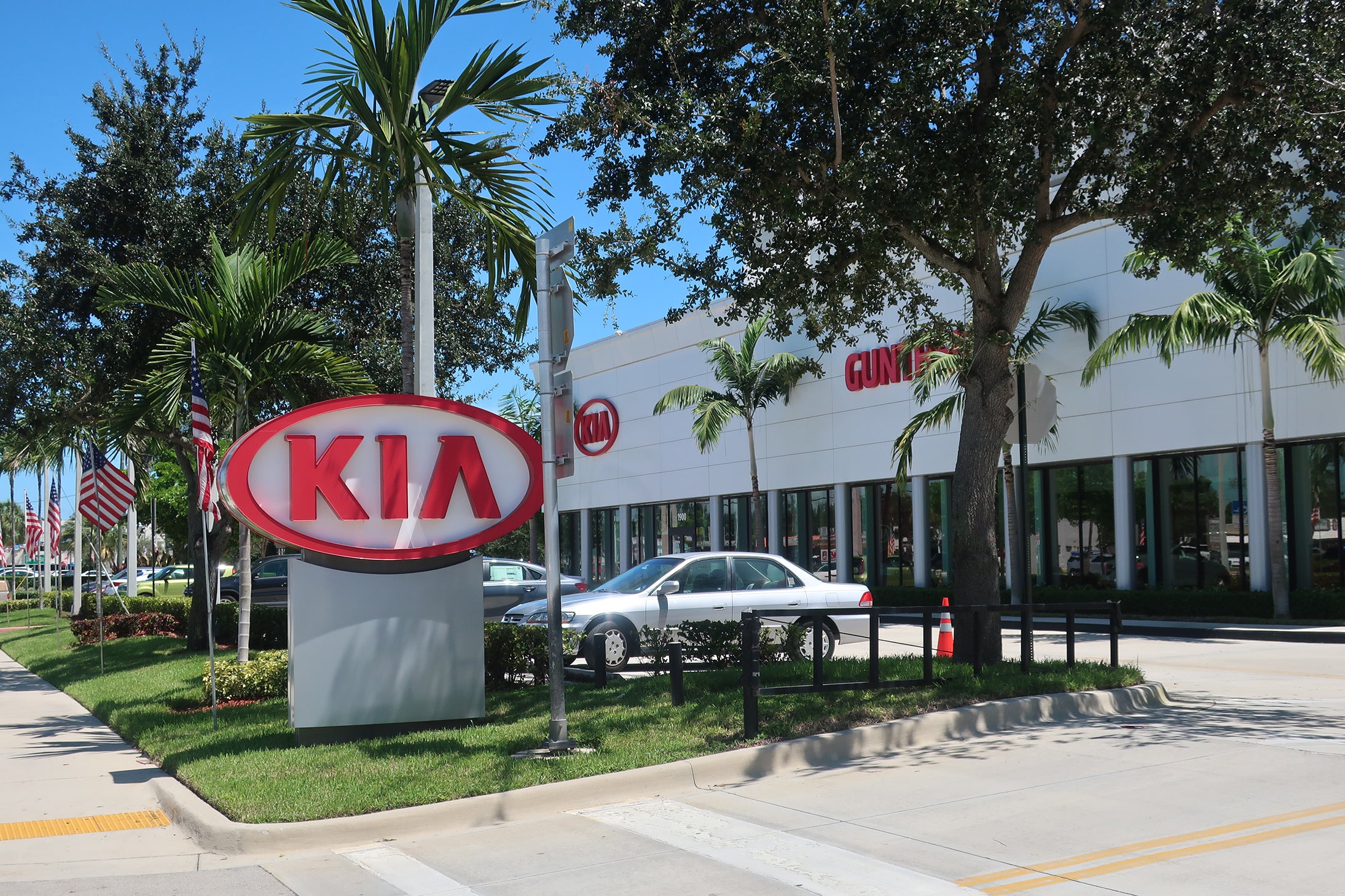 About Our Kia Dealership in Fort Lauderdale Gunther Kia