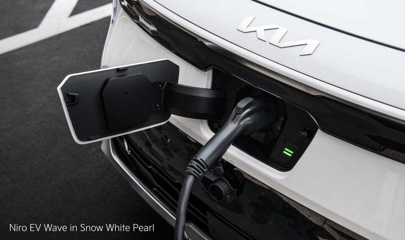 Niro EV Wave in Snow White Pearl